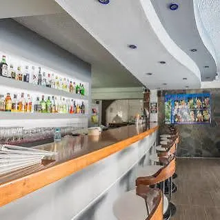 酒店 Annika Summer 法里拉基